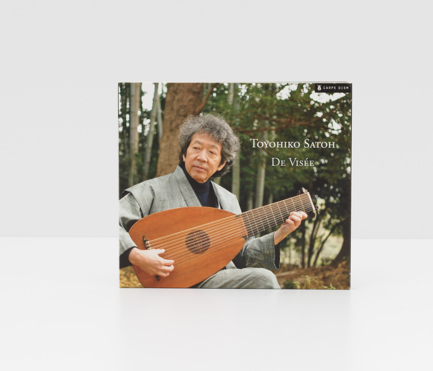 Digipack album cover of "De Visee" by Toyohiko Satoh