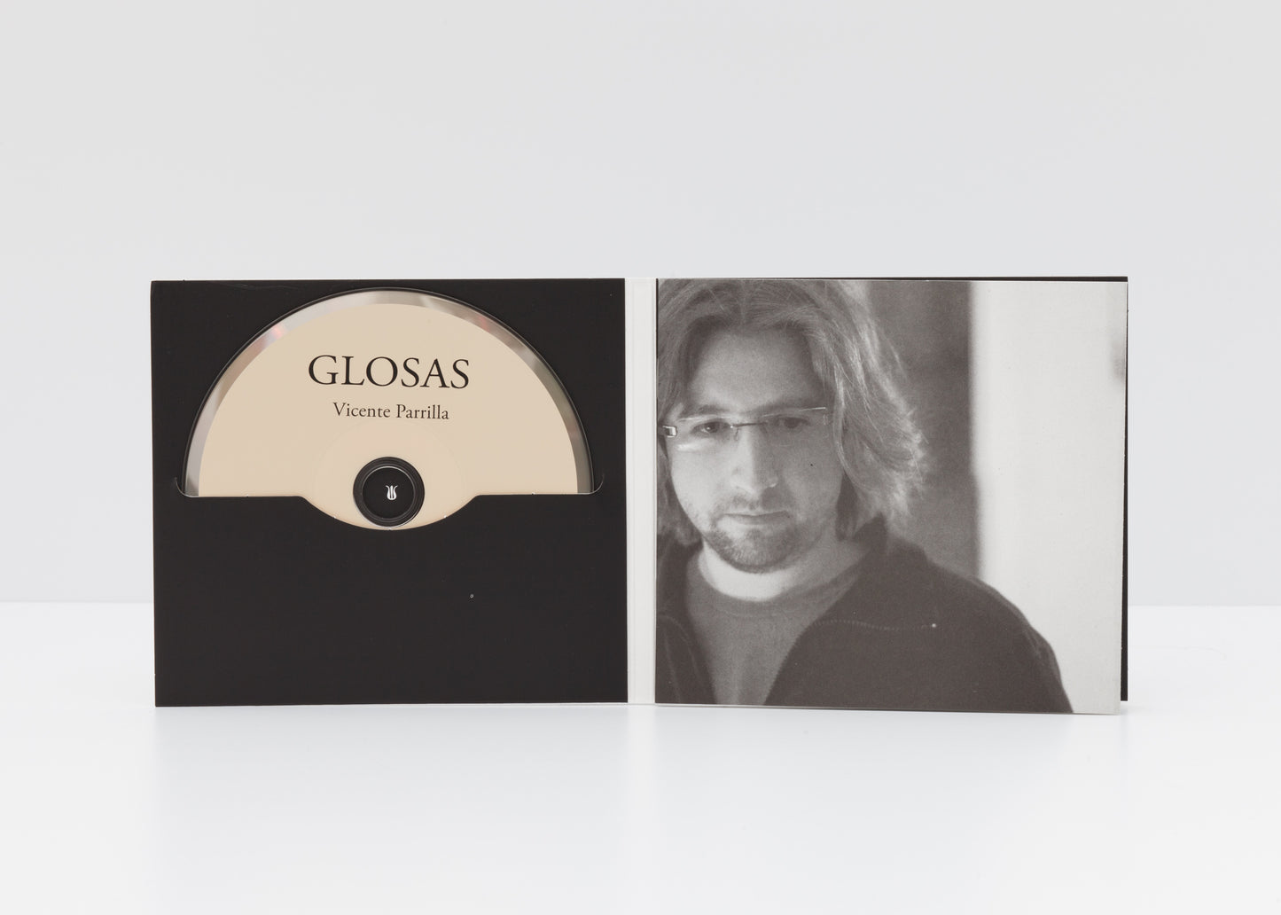 Digipack detail of "Glosas" by More Hispano and Vicente Parrilla