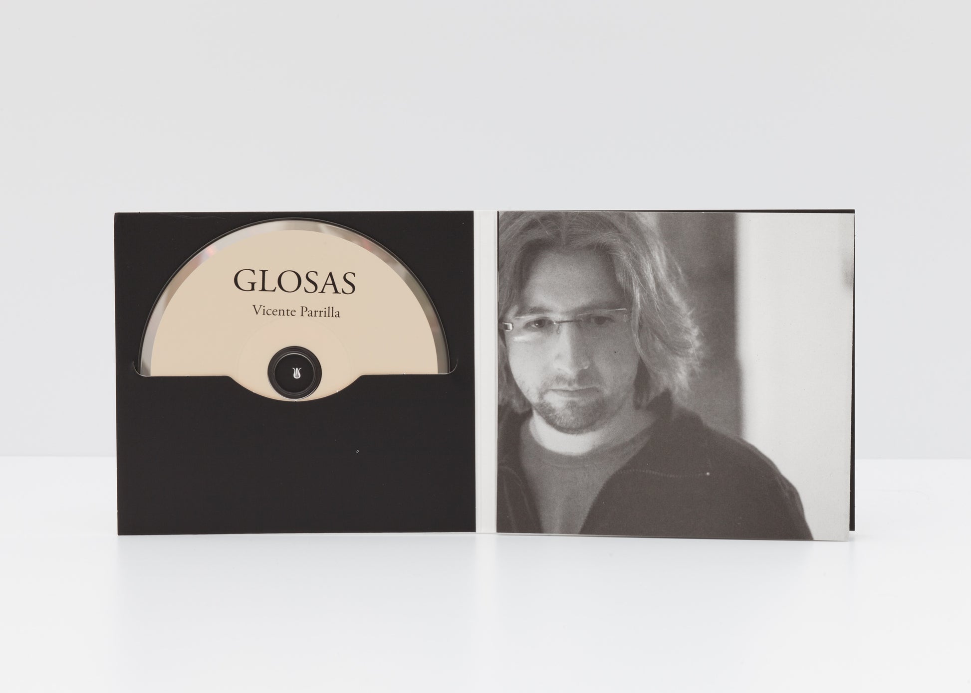Digipack detail of "Glosas" by More Hispano and Vicente Parrilla