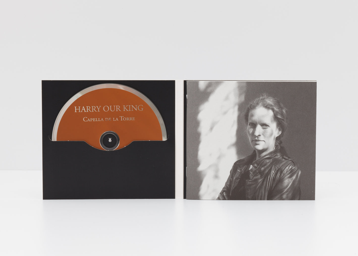 Digipack detail of "Harry our King" by Capella de la Torre and Katharina Bäuml