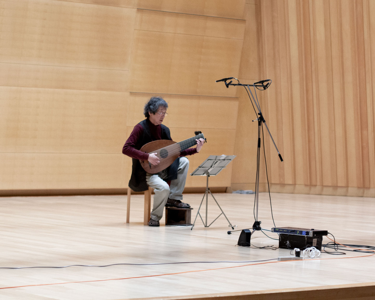 Toyohiko Satoh playing his original Greiff lute made in 1611 during the recording sessions for his album "Iki" in a concert hall in south Japan. 